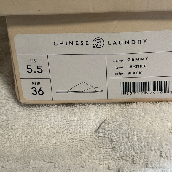 Women's Chinese Laundry Gemmy Slide
Sandal, Size 5.5 M - Black - Picture 5 of 14